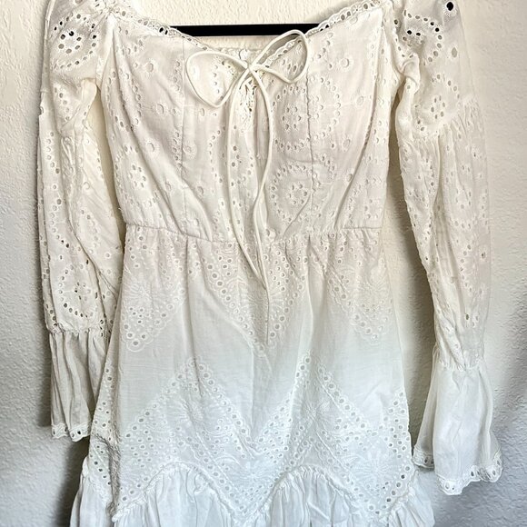 Boutique Lace Mini Dress (BRAND NEW) - Picture 4 of 5